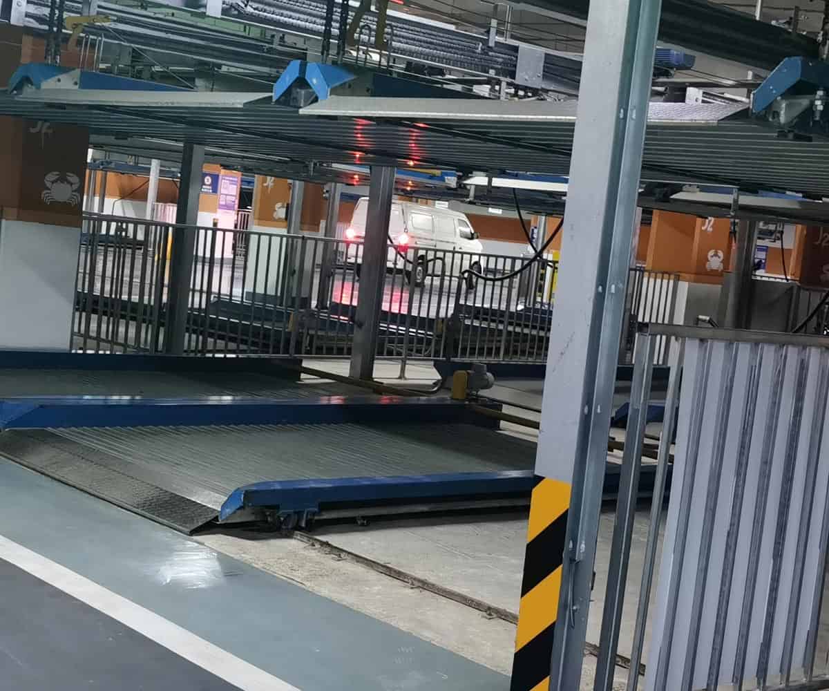 銅梁平面移動式立體停車設備